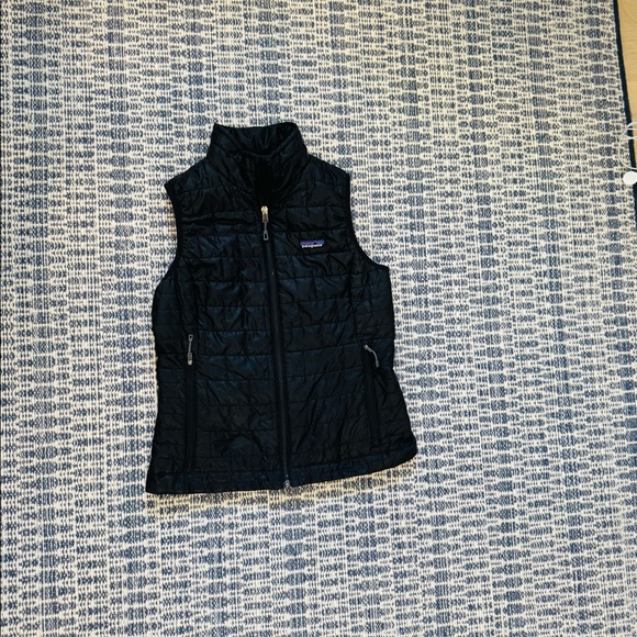 Patagonia Nano Puff Vest Sz Sm - Picture 4 of 6